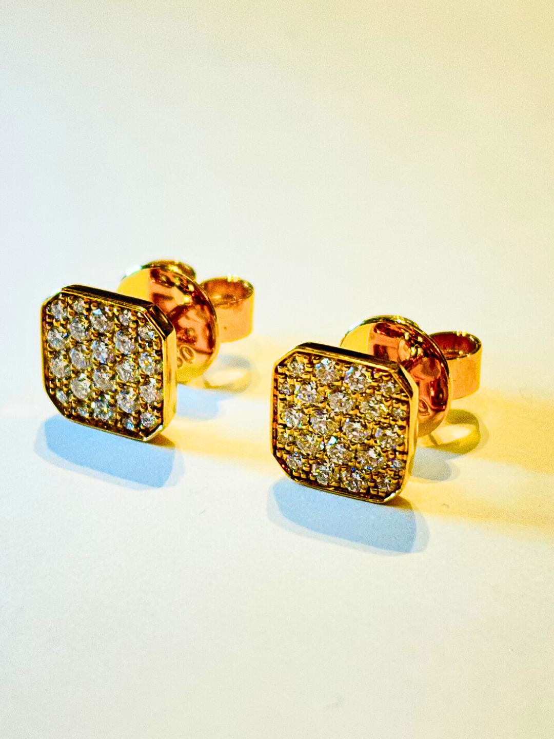 K18・ダイヤスクエアピアス/1ペア – ex'position