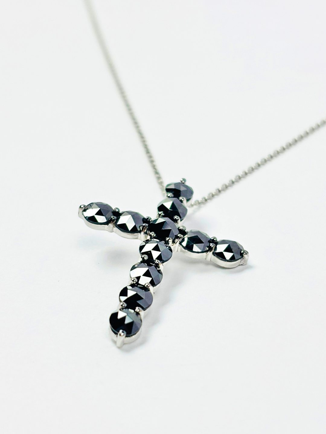 限定1点】K18wg・ブラックダイヤクロスペンダント – ex'position 限定1点】K18wg・ブラックダイヤクロスペンダント – ex'position