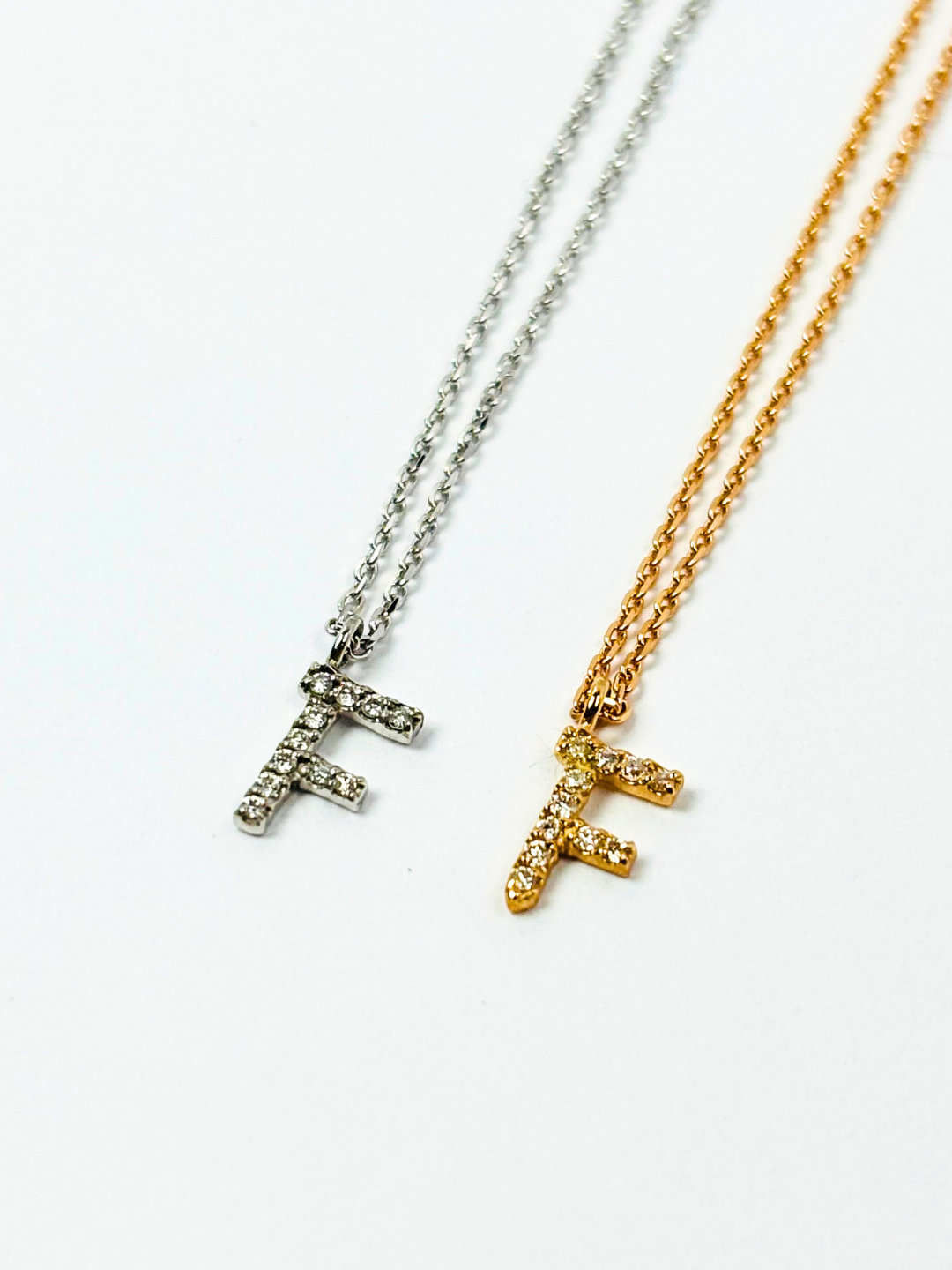 K18・ダイヤモンドイニシャルペンダント