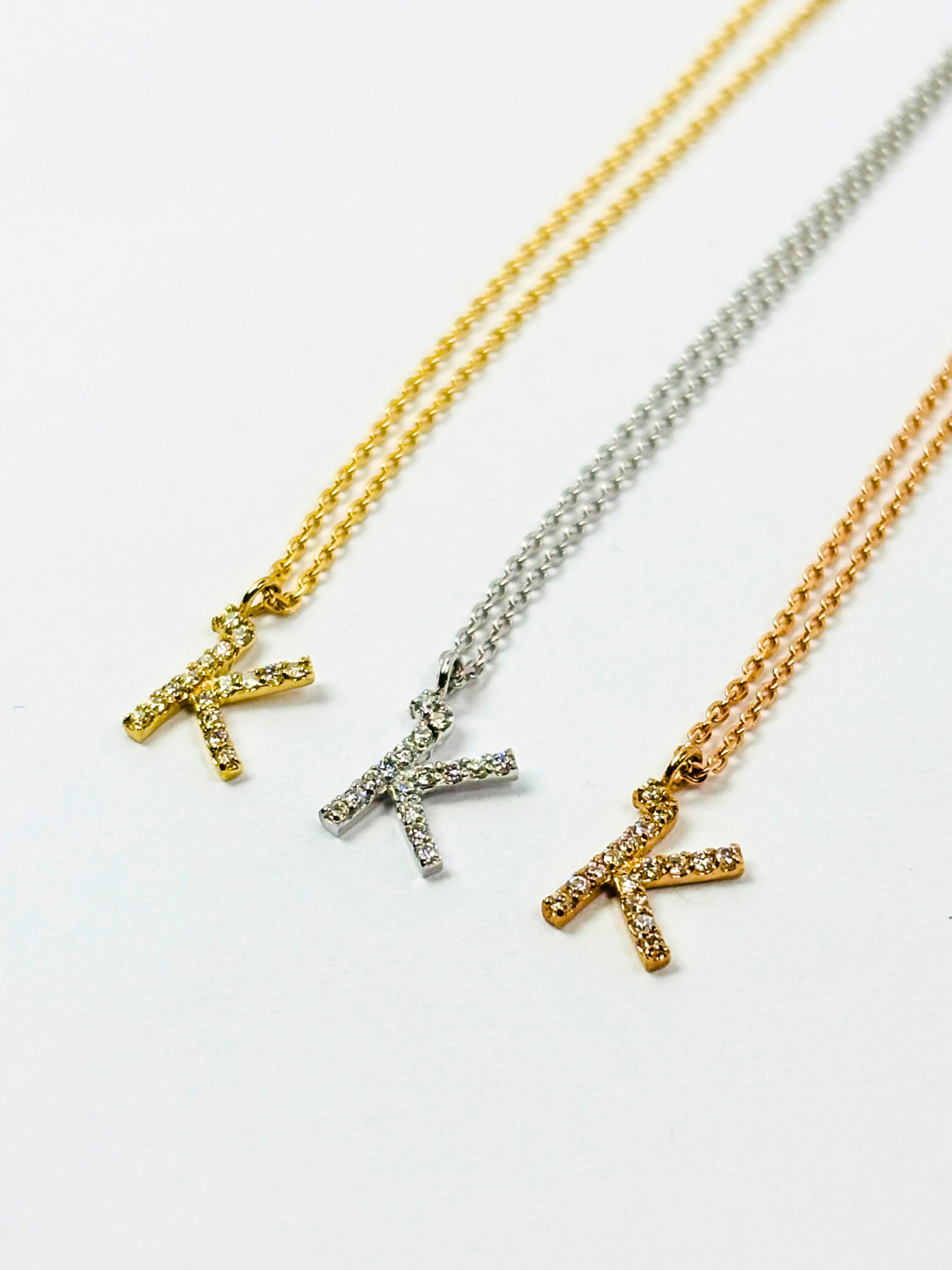 K18・ダイヤモンドイニシャルペンダント