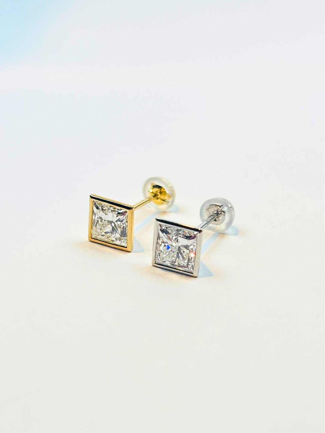 K18/Pt900 ・LGD PURE EDGE スクエアピアス/片耳