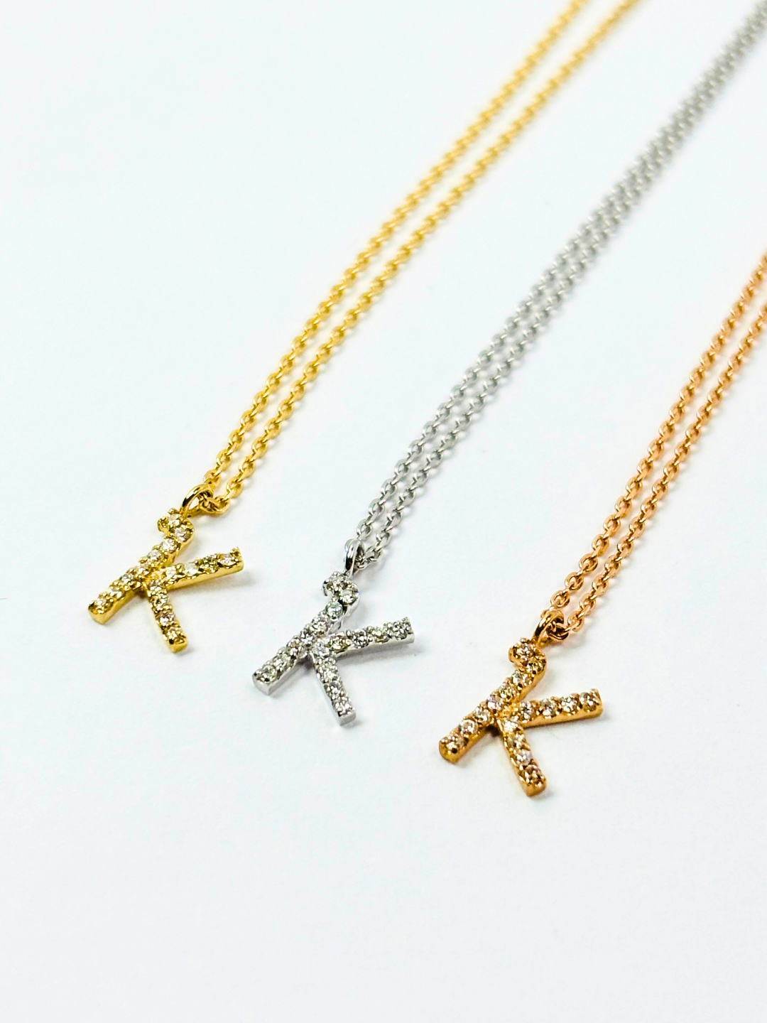 K18・ダイヤモンドイニシャルペンダント