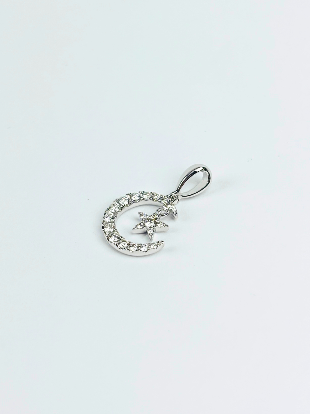 K18・ダイヤムーンスターペンダント