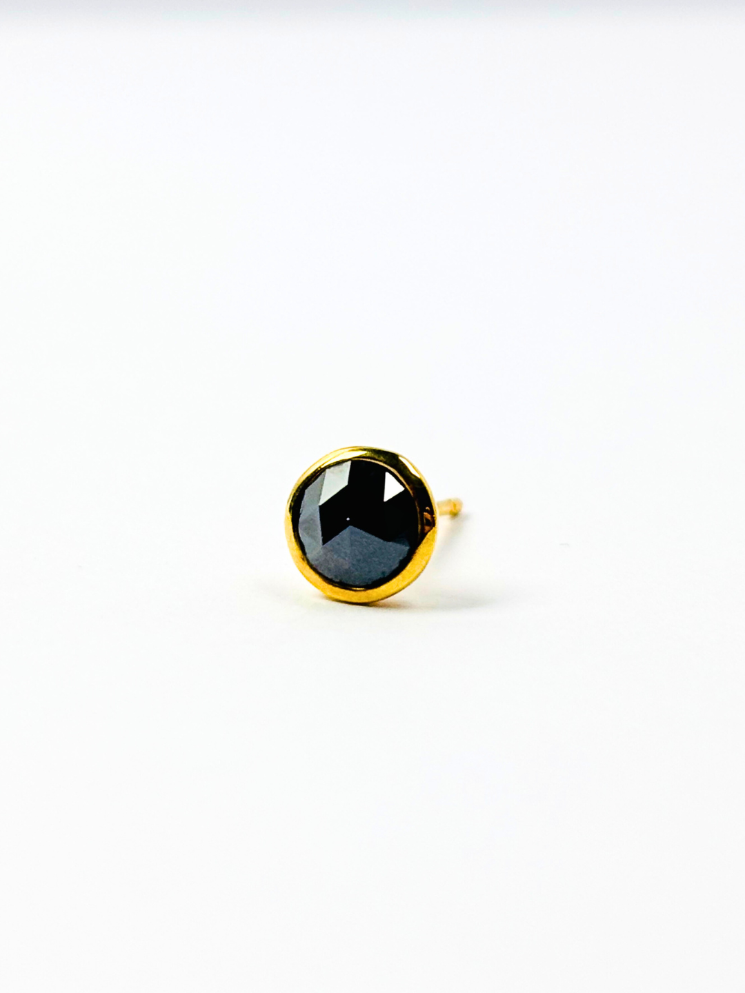 限定1点】K18・1粒ブラックダイヤピアス/片耳 – ex'position 限定1点】K18・1粒ブラックダイヤピアス/片耳 – ex'position