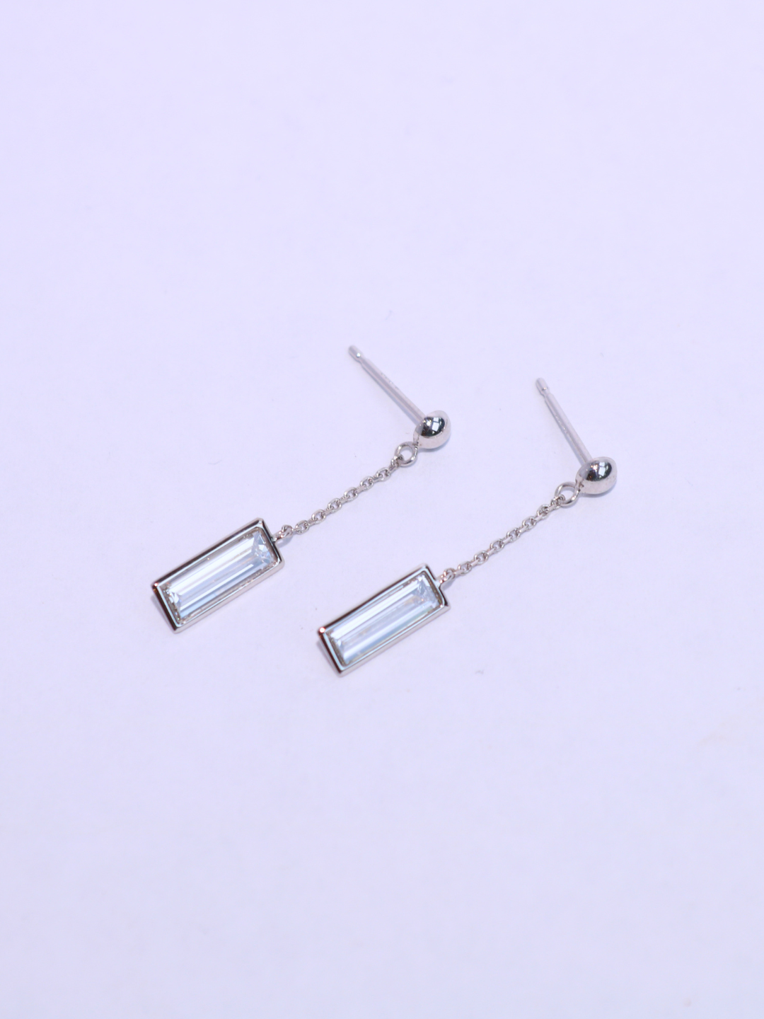 PURE EDGE バケットLGDピアス（チェーンタイプ）