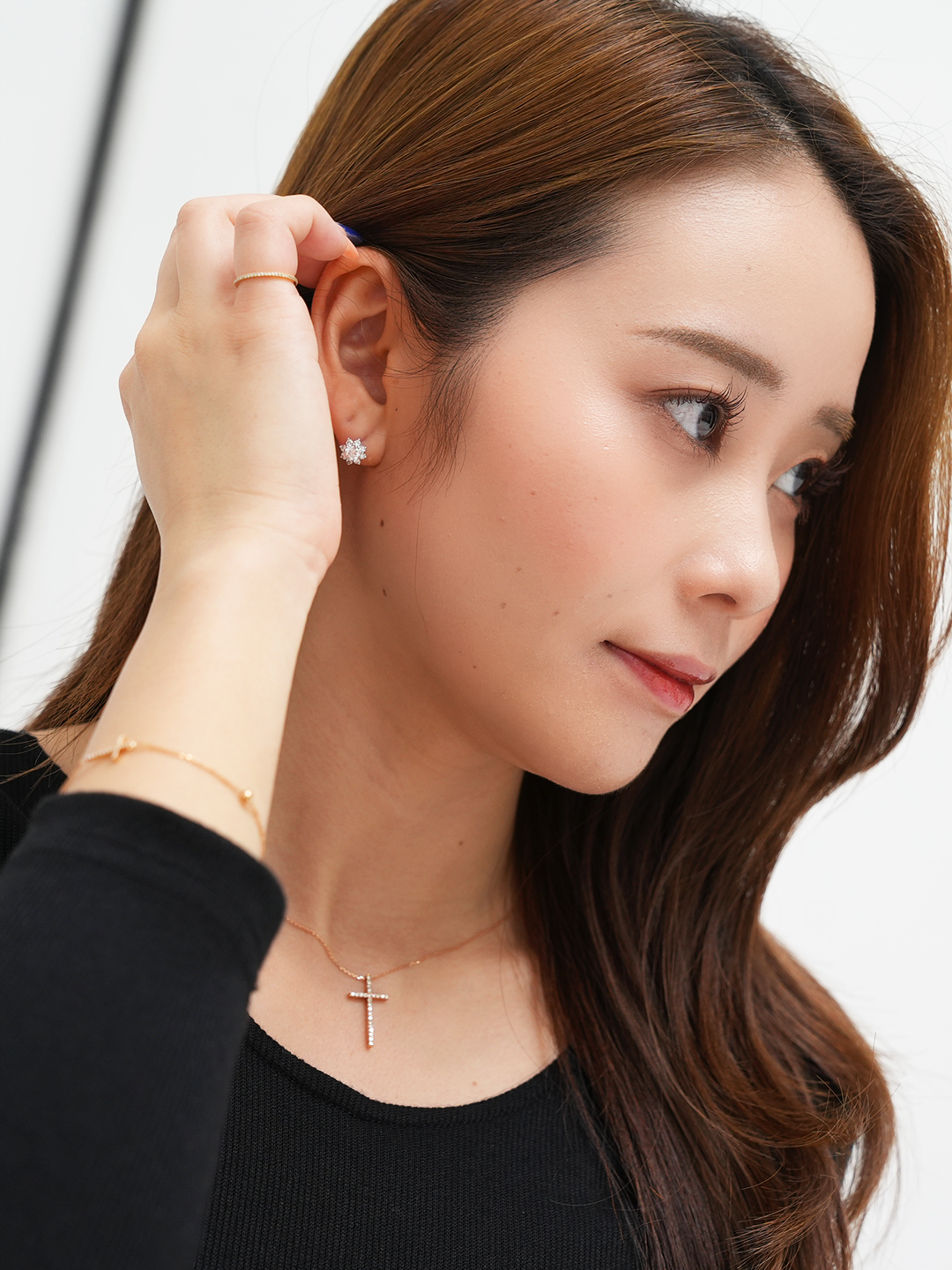 Pt900・フラワーLGDピアス/1ペア