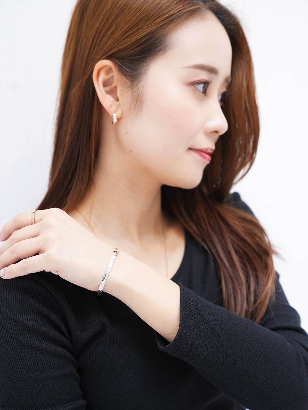 K18・テーパードダイヤフープピアス/片耳