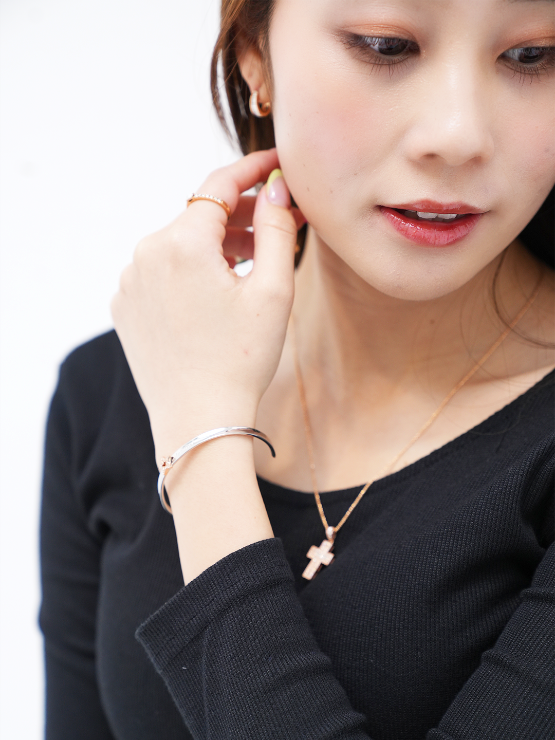 K18・テーパードダイヤフープピアス/片耳